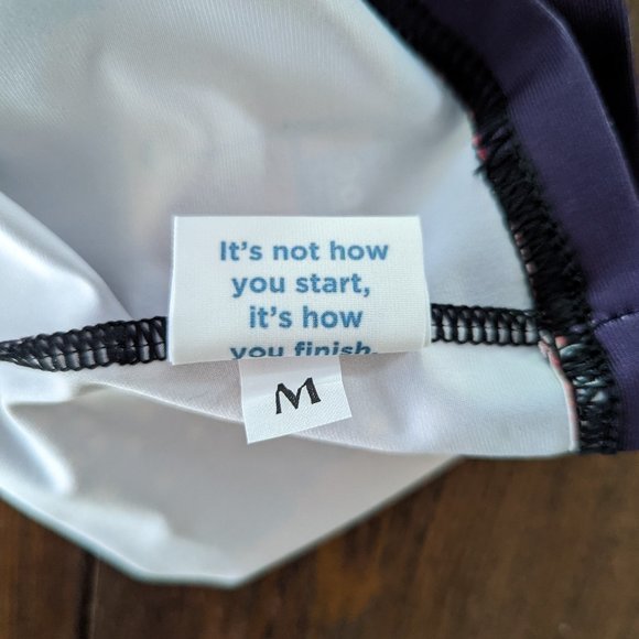 Strong Finish New York City Marathon Sports Bra - Picture 3 of 4